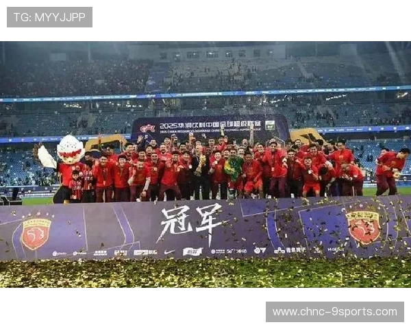 上海海港团队推进丝滑如水